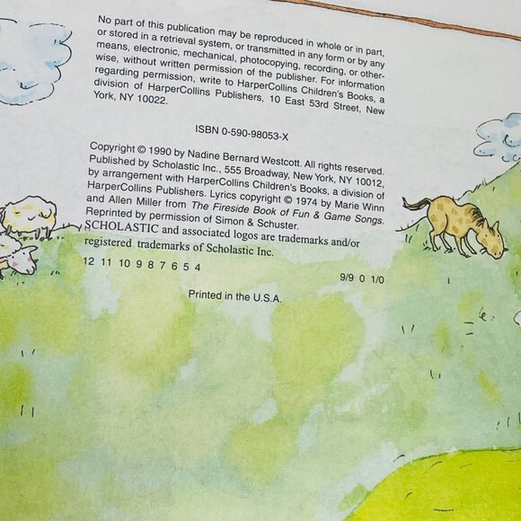 "Theres A Hole In The Bucket" Book & Cassette Set By Nadine Bernard Westcott - Picture 9 of 14